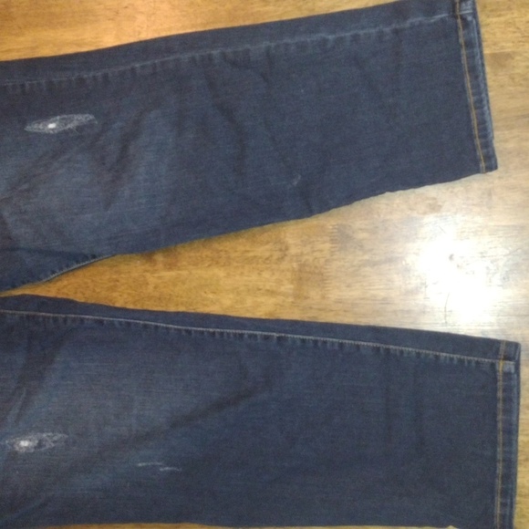 Chico's Dark Wash Distressed Ankle Jeans 2/34 - Picture 3 of 6